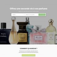 Collection de flacons de parfum colorés