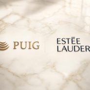 Logos Puig et Estée Lauder sur marbre